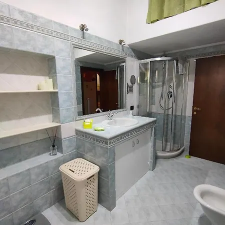 Da Barbara & Simone アパート Collemezzano